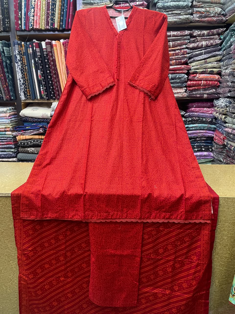 Bin Saeed Printed Khaddar 3-Piece Suit – Vibrant Crimson Red Long Kaftan (Shirt Length 45+ Inches)