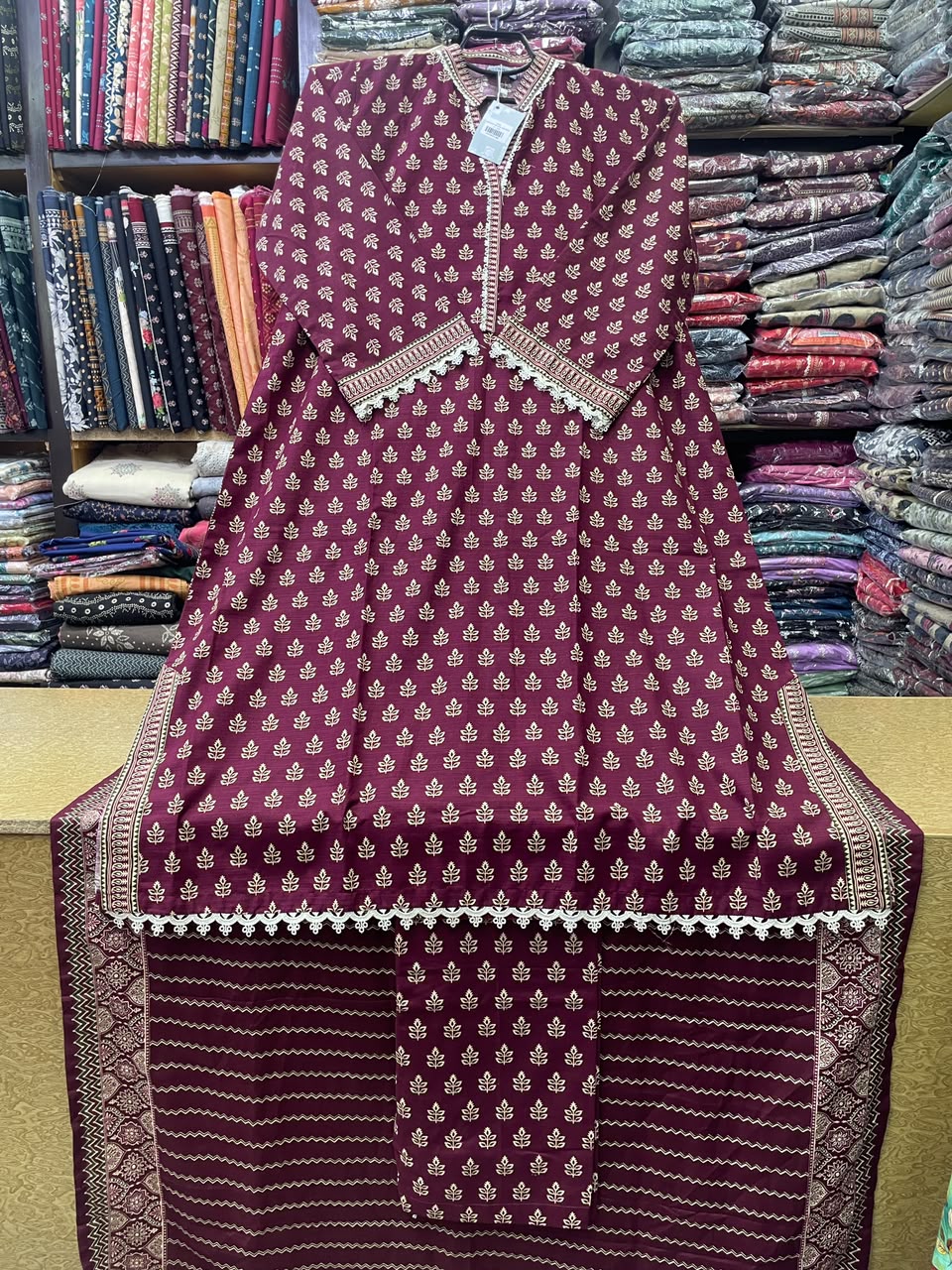 Bin Saeed Printed Khaddar 3-Piece Suit – Deep Maroon Long Kaftan Style (Shirt Length 45+ Inches)