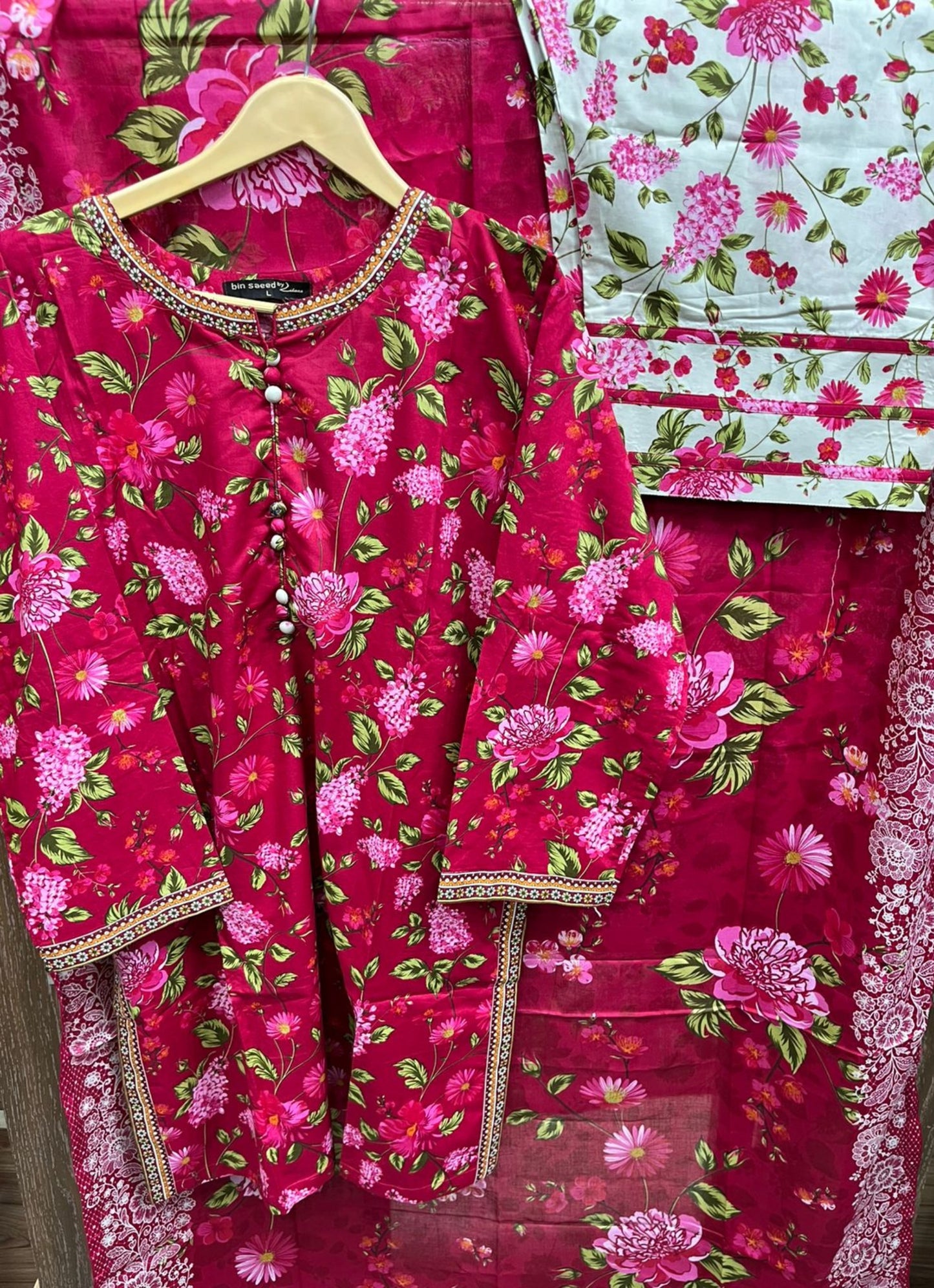 Bin Saeed Magenta Bloom 3-Piece Stitched Lawn with Floral Contrast Fershi Shalwar