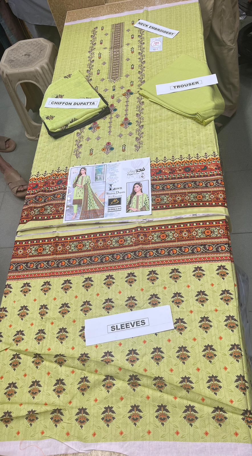 Premium Unstiched Embroidered Lawn 3 Piece Suit with Chiffon Dupatta