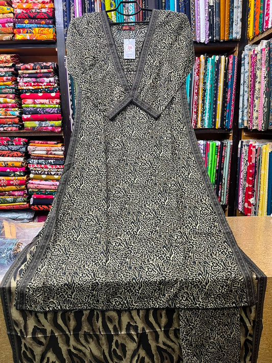 Exotic Olive & Black Leopard Print 3-Piece Lawn Set by Bin Saeed