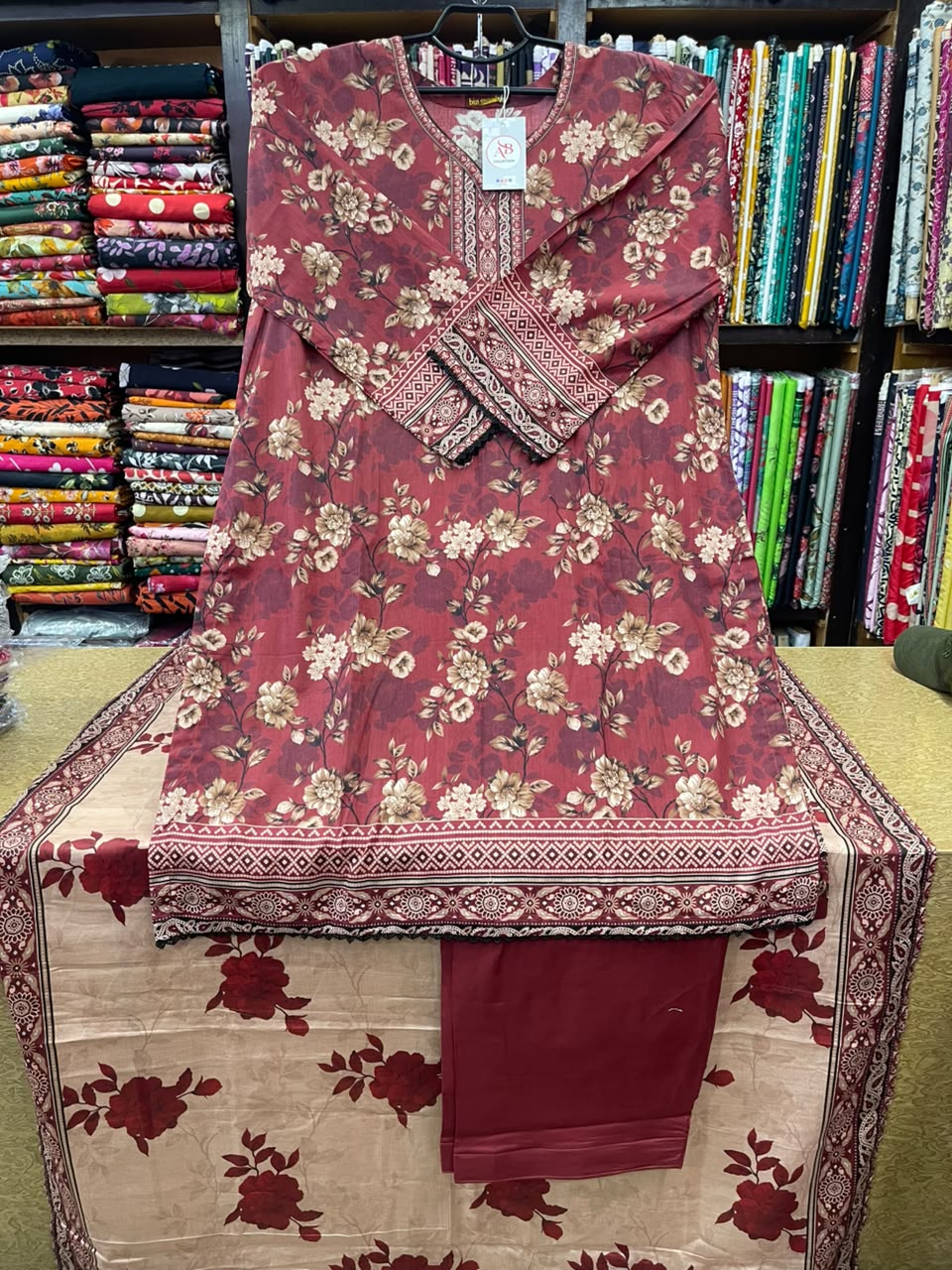 Maroon Vintage 3-Piece Classic Floral Printed Lawn Suit