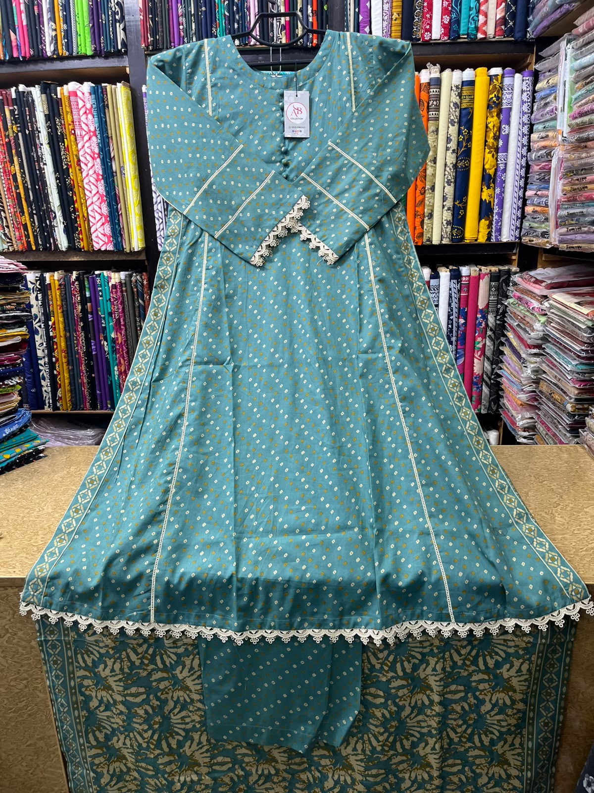 Vibrant Sea Green 3-Piece Stitched Lawn Dress