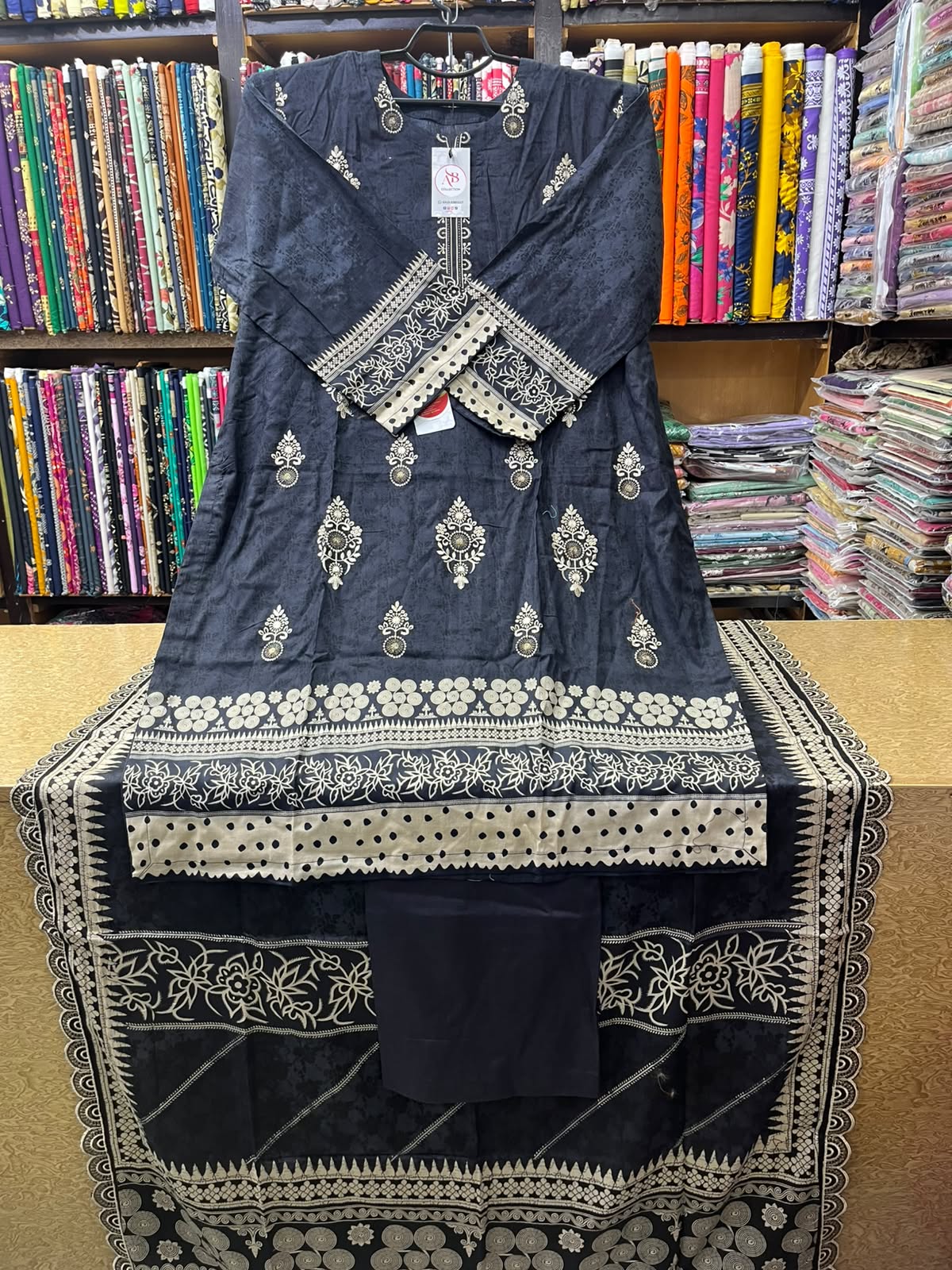 Monochrome Black & Cream Embroidered Lawn 3-Piece Suit Soft Lawn Voile Dupatta
