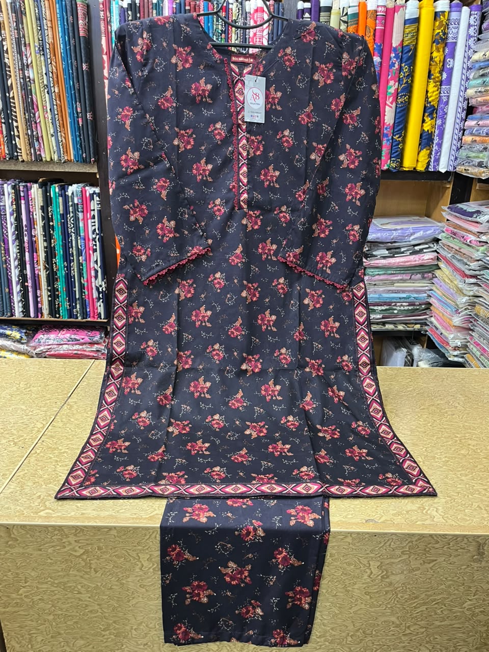 Elegant Black Floral 2-Piece Printed Lawn Suit