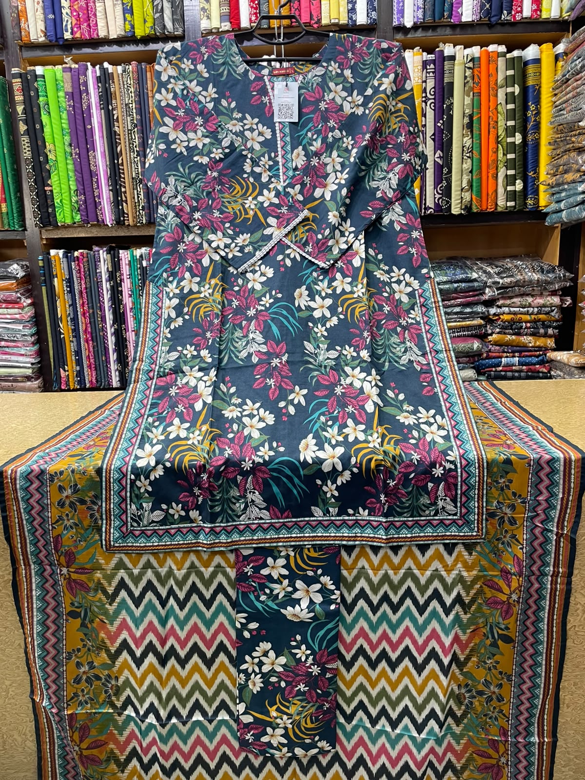 Dark Teal & Magenta Floral Printed Lawn 3-Piece Suit