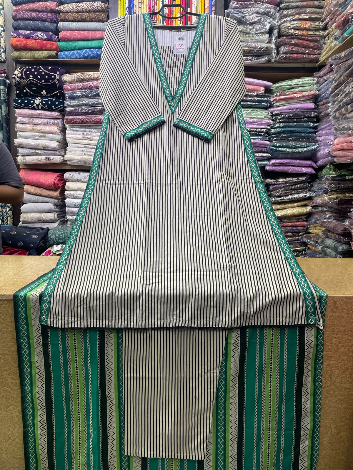 Bin Saeed 3-Piece Printed Khaddar A-Line Suit Set with Emerald Green Border Piping & Striped Dupatta