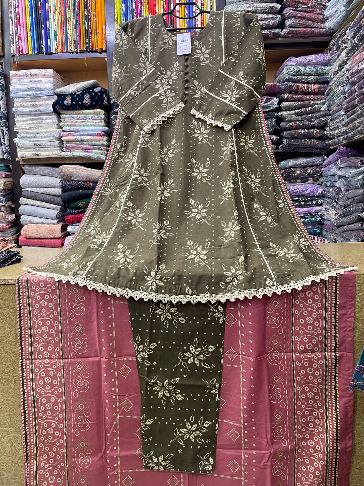 Bin Saeed 3-Piece Floral Printed A-Line Suit | Olive Green A-Line Kurti with Lace Trims & Dust Rose Pink Dupatta