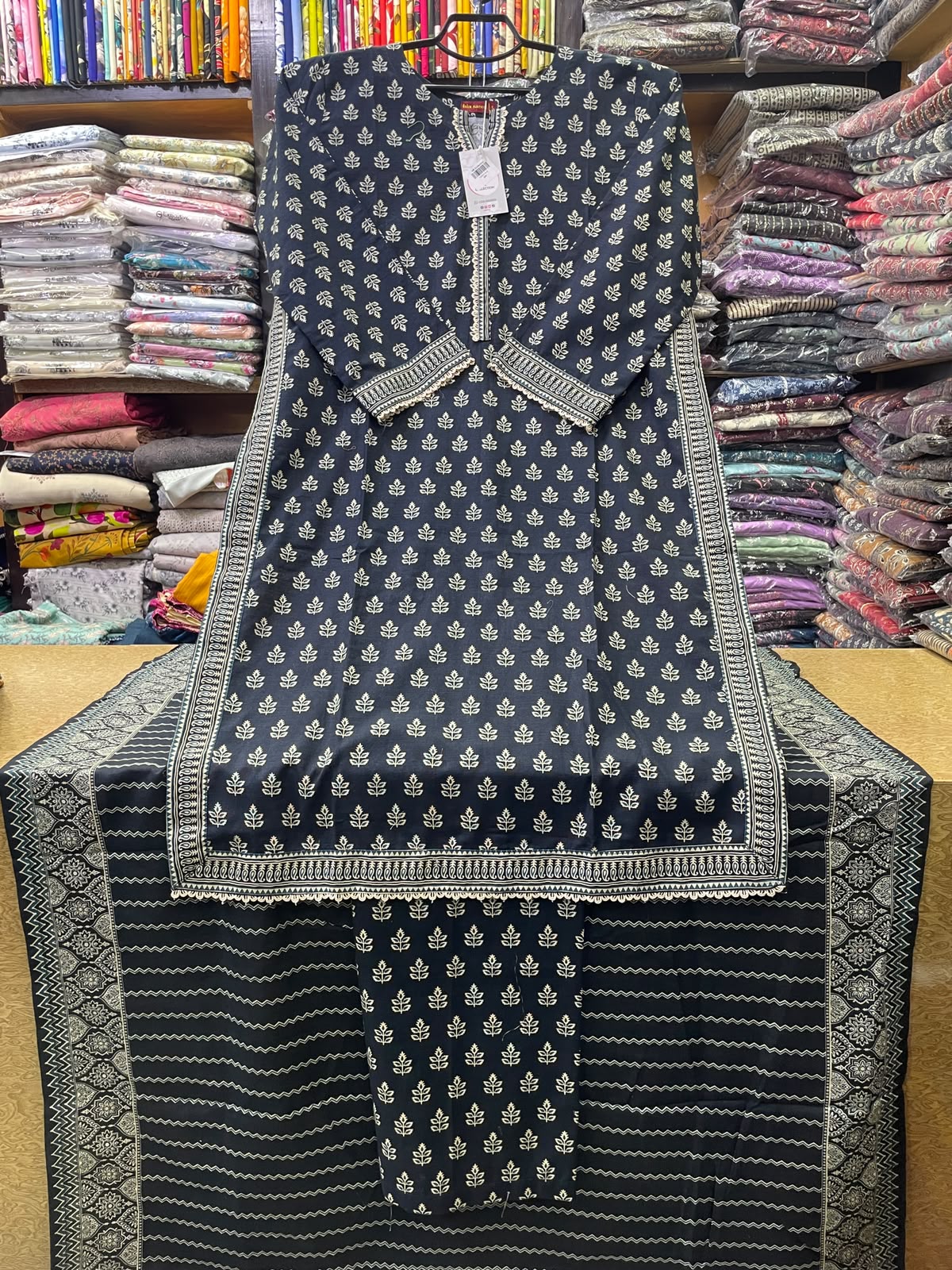 Bin Saeed Floral Booti Khaddar 3-Piece Suit with Printed Shawl