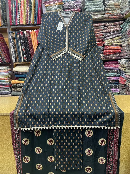 Bin Saeed Printed Khaddar 3-Piece Suit – Charcoal Black & Ochre Gold Long Kaftan (Shirt Length 45+ Inches)