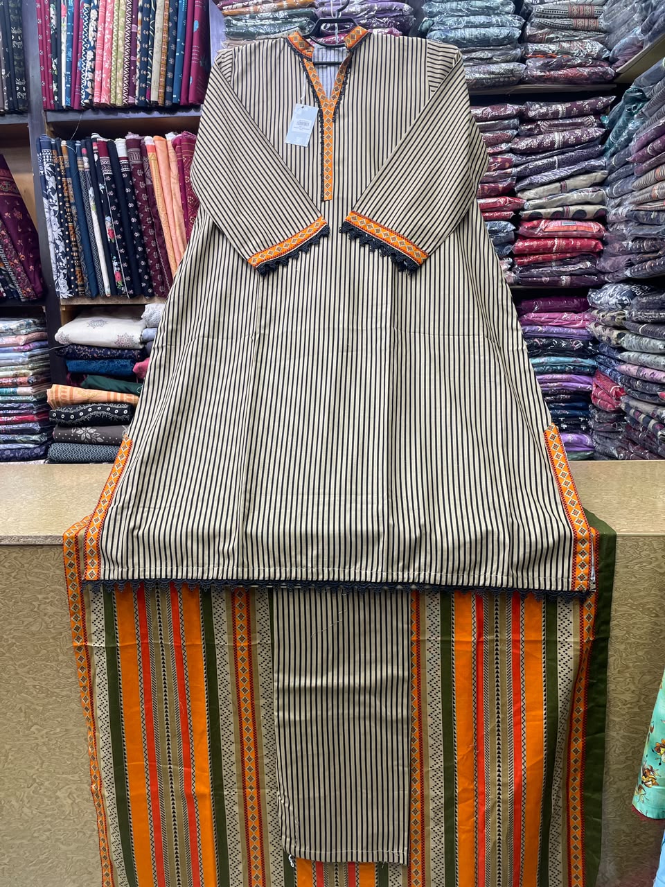 Bin Saeed Printed Khaddar 3-Piece Suit – Beige & Black Vertical Stripe Long Kaftan (Shirt Length 45+ Inches)