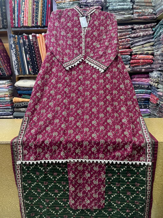 Bin Saeed Printed Khaddar 3-Piece Suit – Deep Maroon & Forest Green Long Kaftan (Shirt Length 45+ Inches)
