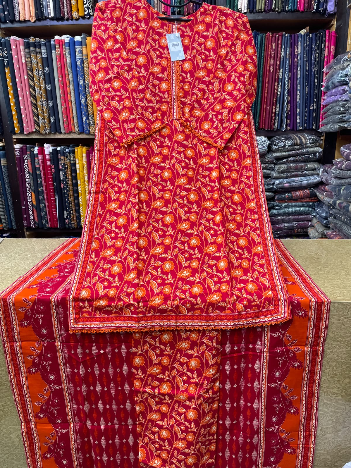 Bin Saeed Printed Khaddar 3-Piece Suit – Floral Printed Shirt, Matching Trouser & Khaddar Dupatta
