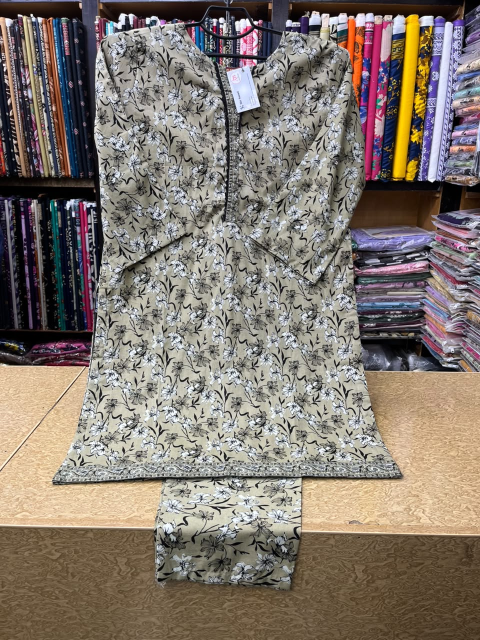 Women's Beige & Black Floral Printed Lawn 2 Piece Suit Sketch Floral Kurti & Trouser Set