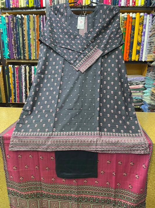 Charcoal Grey & Pink Floral 3-Piece Lawn Suit  Long Shirt with Loose Shalwar